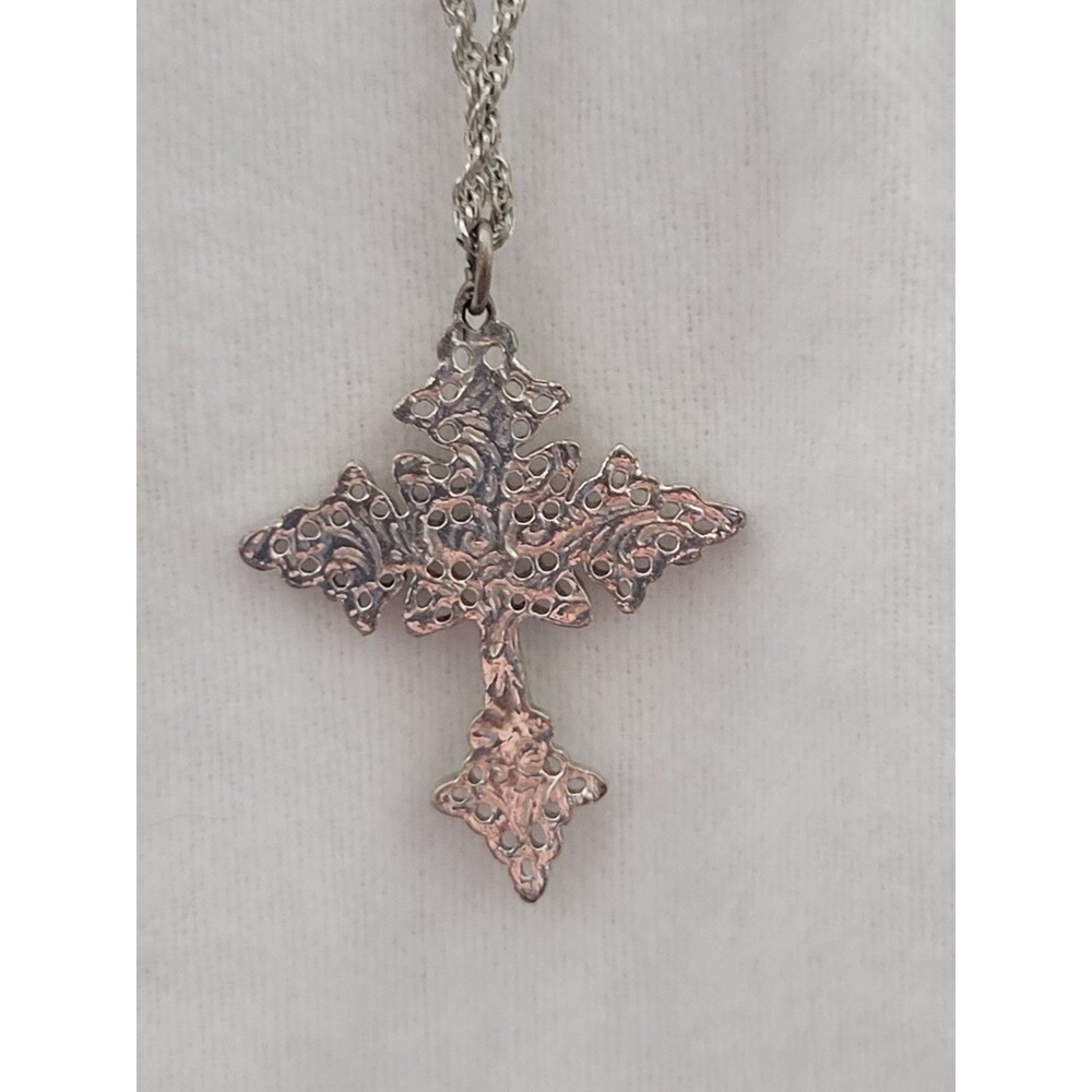 Vintage 1928 Signed Silvertone Cross and Rhinestones On 18” Chain - Picture 5 of 7